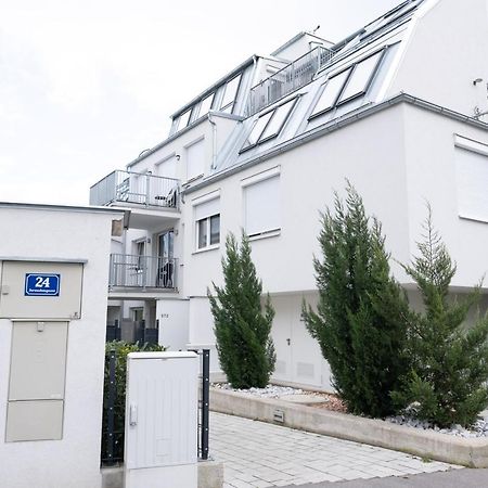Modern Apartment With Tiny Garden Near City Center Viena Exterior foto