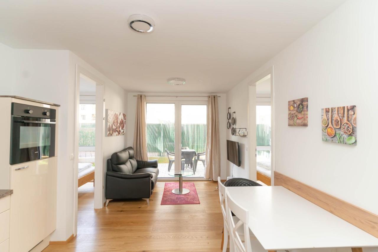 Modern Apartment With Tiny Garden Near City Center Viena Exterior foto